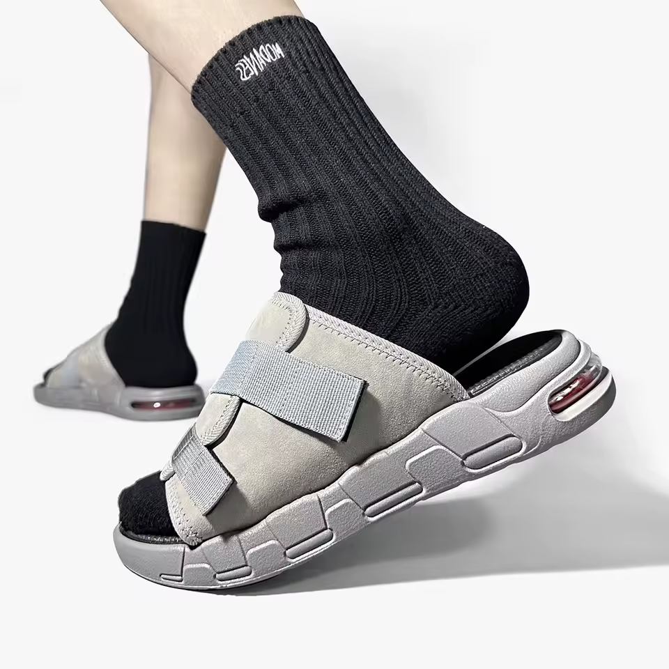 Ridgeway Cushioned Utility Slides